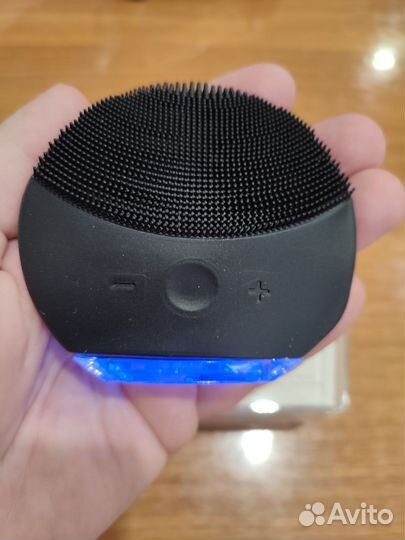 Ультразвуковая щетка для умывания и массажа лица