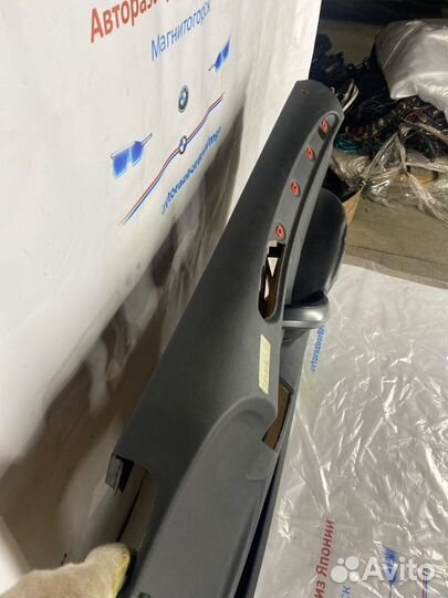 Дверная карта передняя правая Bmw X5 E53 M54B30