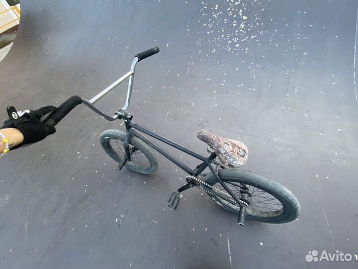 Велосипед bmw