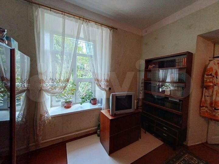 2-к. квартира, 65 м², 1/1 эт.