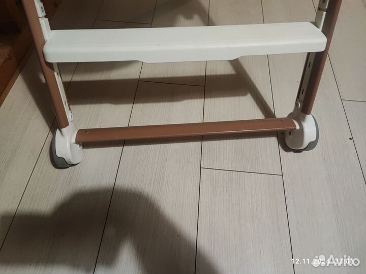 Стул для кормления Berny v2