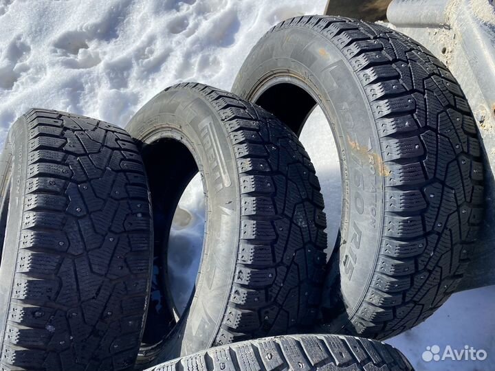 Pirelli Ice Zero 195/60 R15