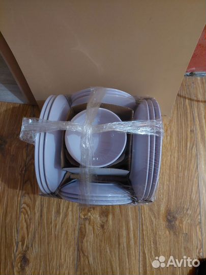 Набор столовой посуды на 6 персон