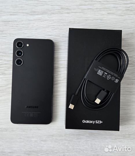 Samsung Galaxy S23+, 8/256 ГБ