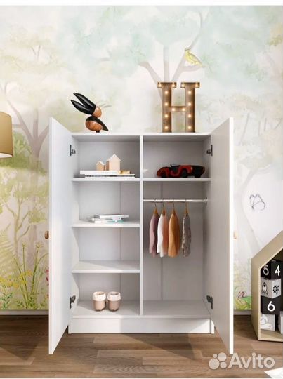 Шкаф распашной