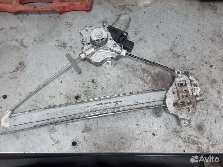 Стеклоподъемник задний mitsubishi lancer 9