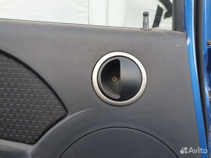 Обшивка двери задней левой Chevrolet Aveo T200