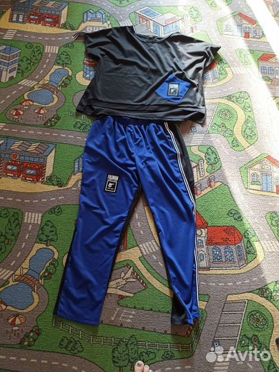 Спортивный костюм женский новый