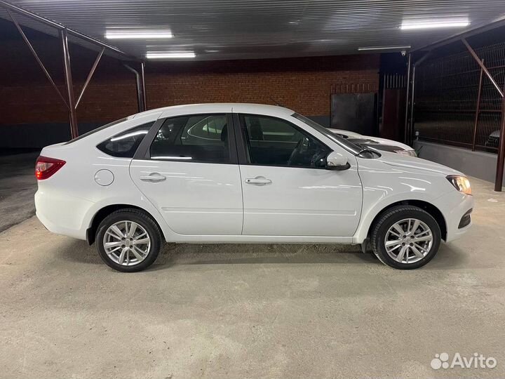 LADA Granta 1.6 МТ, 2023, 1 км