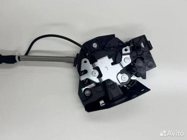 Беcштыревые доводчики дверей на lexus RX 2022-2023