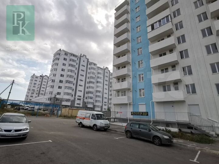 Горпищенко 104В 112м 1-й этаж 1-я линия