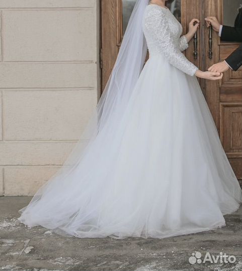 Свадебное платье