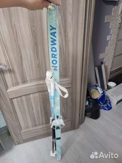 Беговые лыжи с креплением и ботинками 31 размер