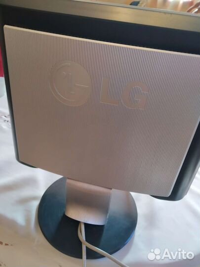 Монитор LG
