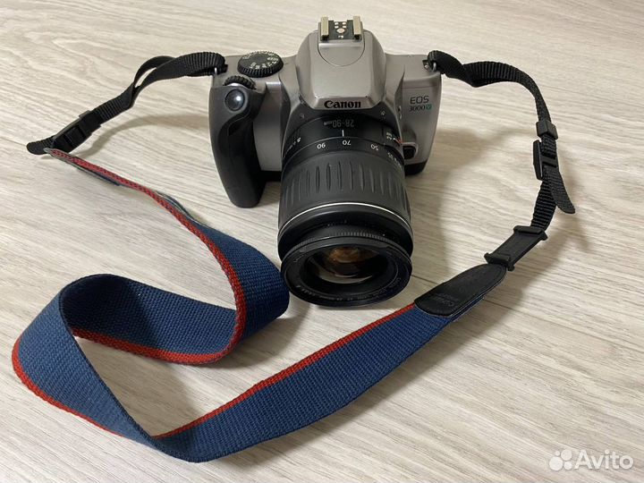 Фотоаппарат Canon EOS 3000v с объективом