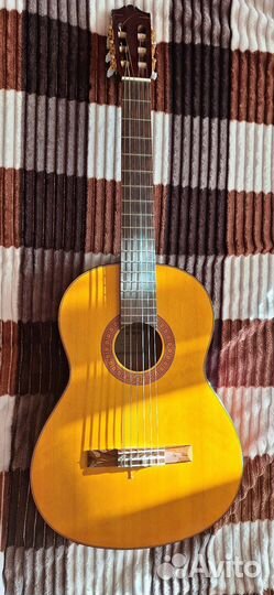 Классическая гитара yamaha С70