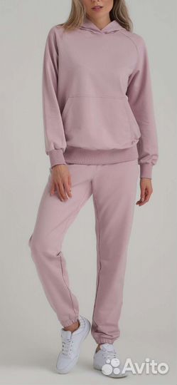 Спортивный костюм женский