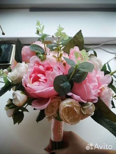 Букет-дублер для невесты и бутоньерка для жениха