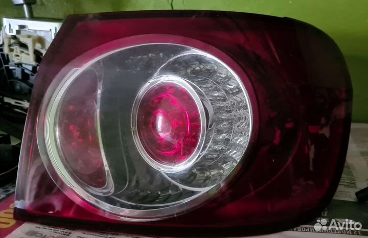 Фонарь задний правый Volkswagen Golf V Plus
