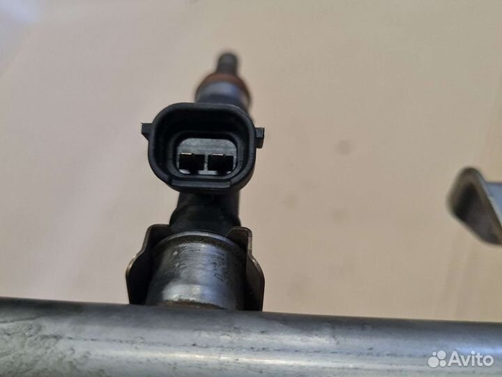 Форсунка топливная Audi A6 C6 4F BDW