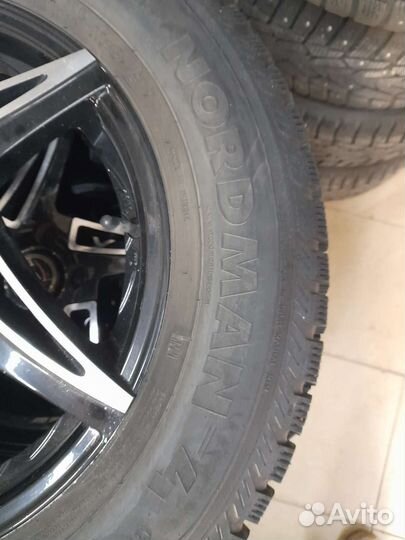 Зима шипы nokian 215 65 16литье 5*112