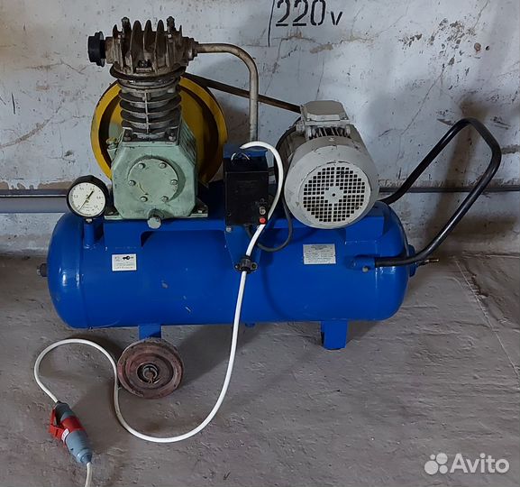 Воздушный компрессор