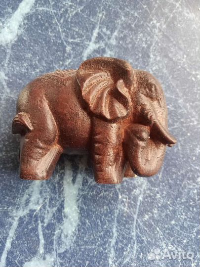 Статуэтка слон