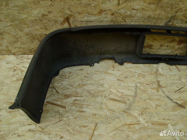 Бампер задний Toyota Estima Emina CXR20 Серыйцарап