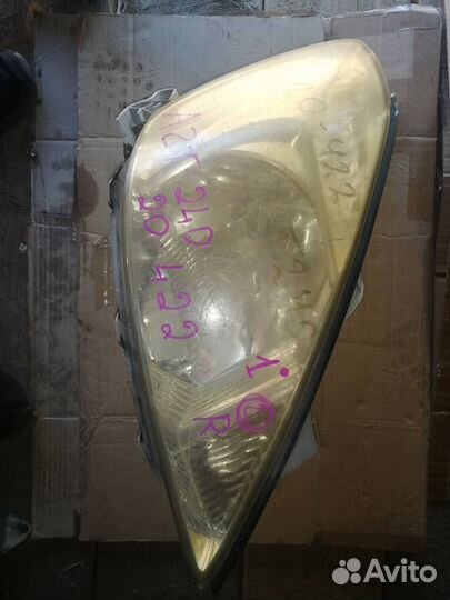 Фара Toyota Caldina AZT240