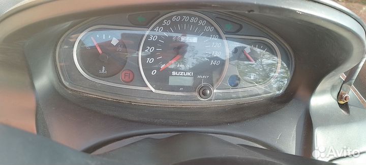 Продаю макси- скутер Suzuki Burgman 250
