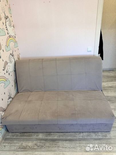 Диван-кровать б/у