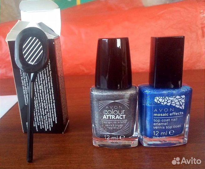 Лаки для ногтей разные