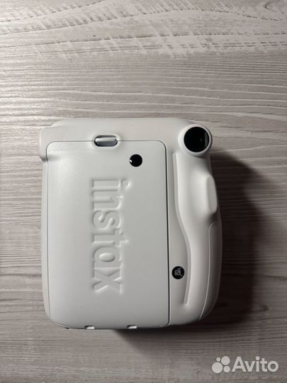 Фотоаппарат моментальной печати instax mini 11