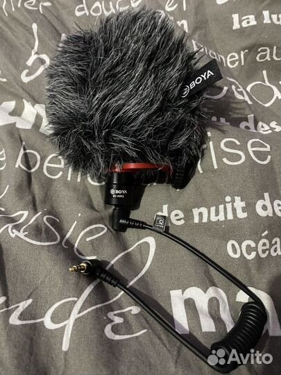 Петличный микрофон boya
