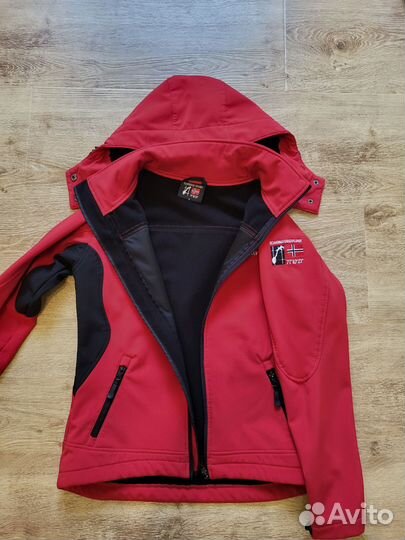 Куртка SoftShell 42-44 размер