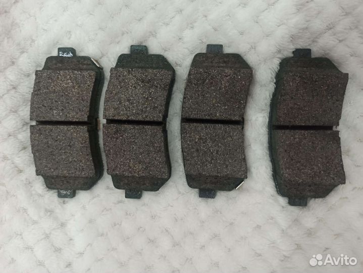 Тормозные колодки 583021HA00