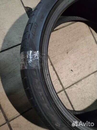 Pirelli P Zero 225/40 R19 93W