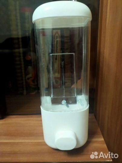 Мыльница настенная