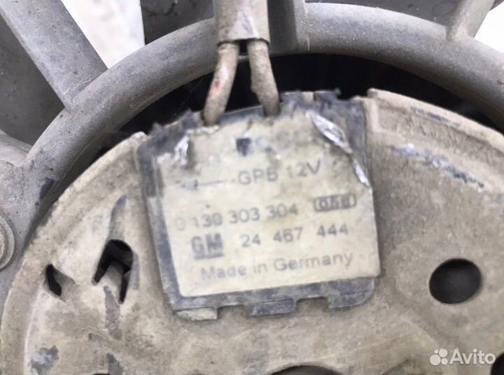 Вентилятор радиатора Opel Astra H 1.7 cdti 2006