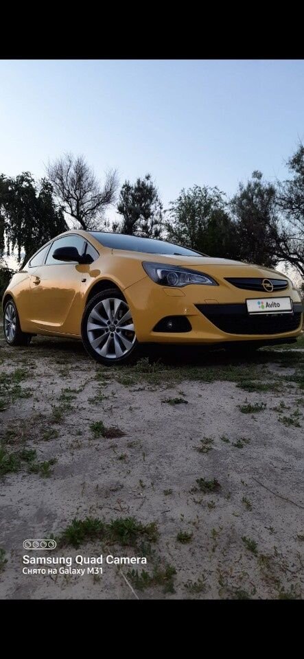 Opel Astra GTC: фото владельца