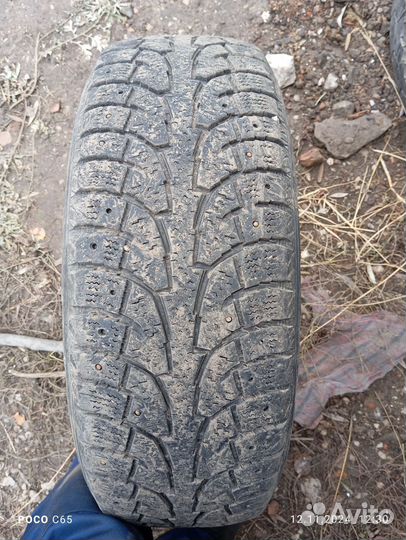 Hankook Winter I'Pike 215/60 R17