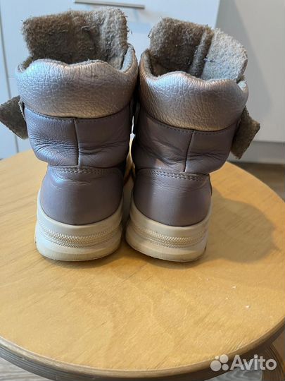Ботинки демисезонные для девочки 31 размере