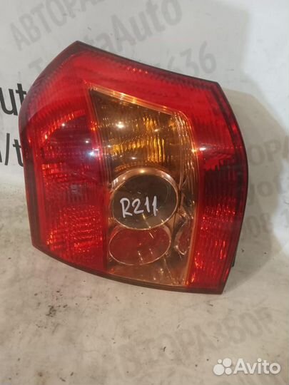 Фонарь правый Тойота Королла Е120 хэтчбек рестайл