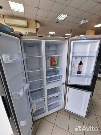 Холодильник Hyundai cs5073fv шампань стекло