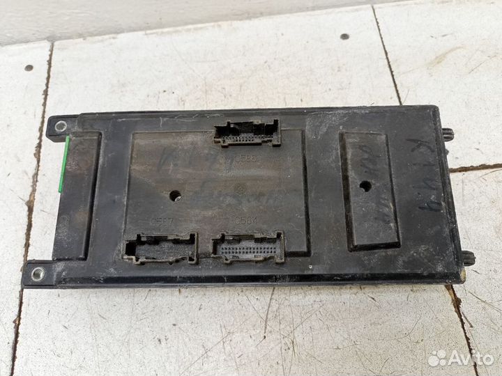 Блок предохранителей