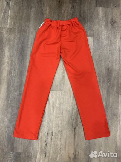 Костюм трикотажный спортивный на девочку новый