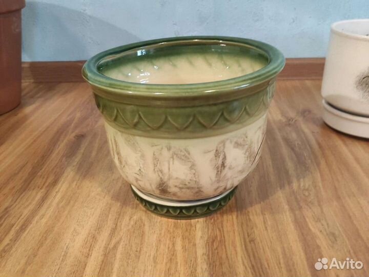 Горшок для цветов глина, керамика, пластик