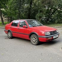 Volkswagen Vento 2.0 AT, 1993, 180 000 км, с пробегом, цена 109 000 руб.