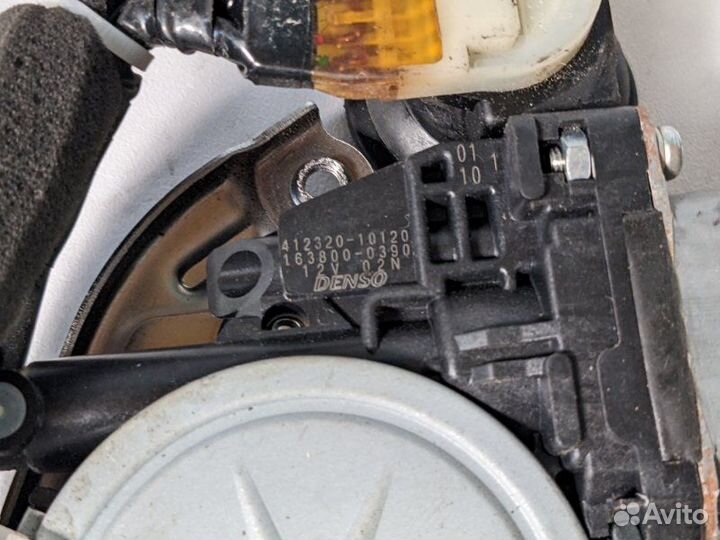 Замок двери задний левый Nissan Serena C26 MR20