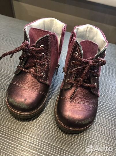 Продам обувь для девочки